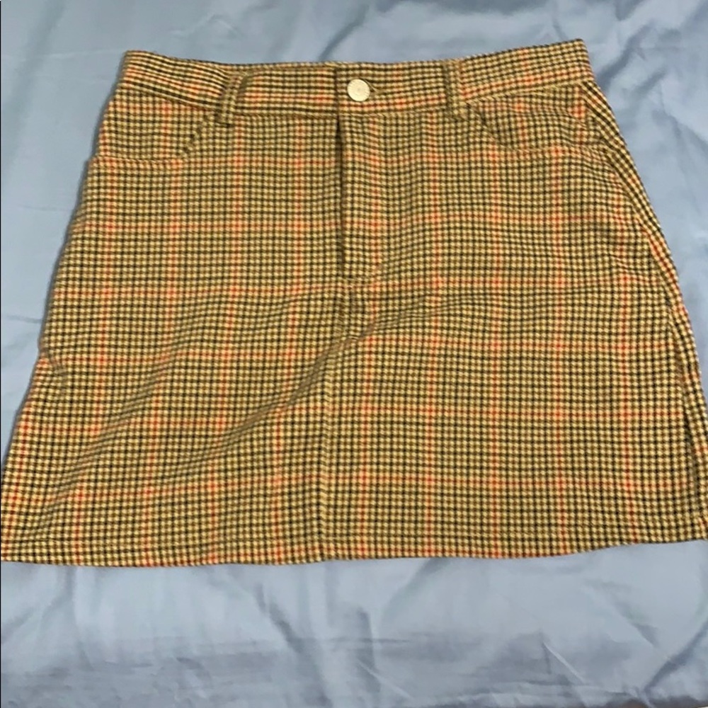 BRANDY MELVILLE PLAID SKIRT